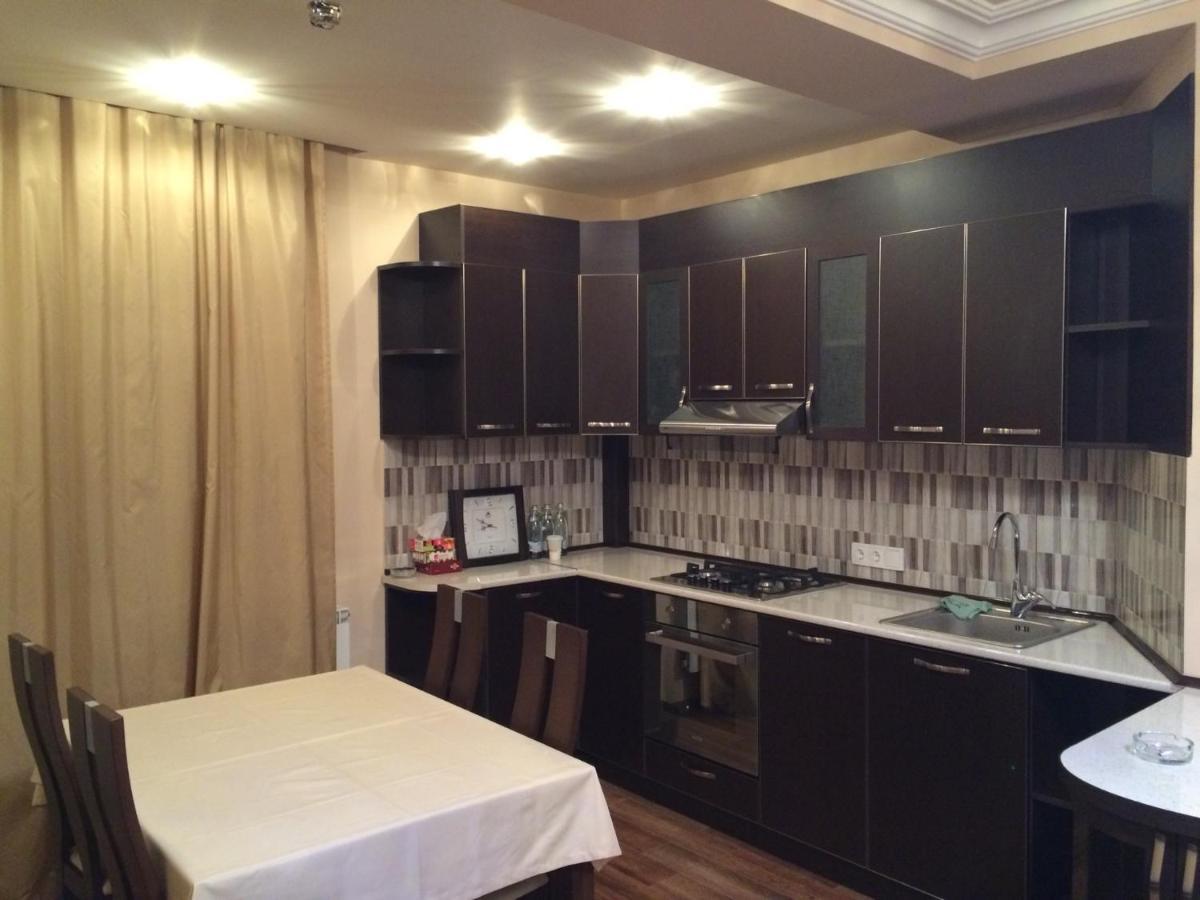 Yeznik Koghbatsi - Amiryan Crossroads 2 Bedroom Comfortable Apartment With Balcony Ko333 Jereván Kültér fotó