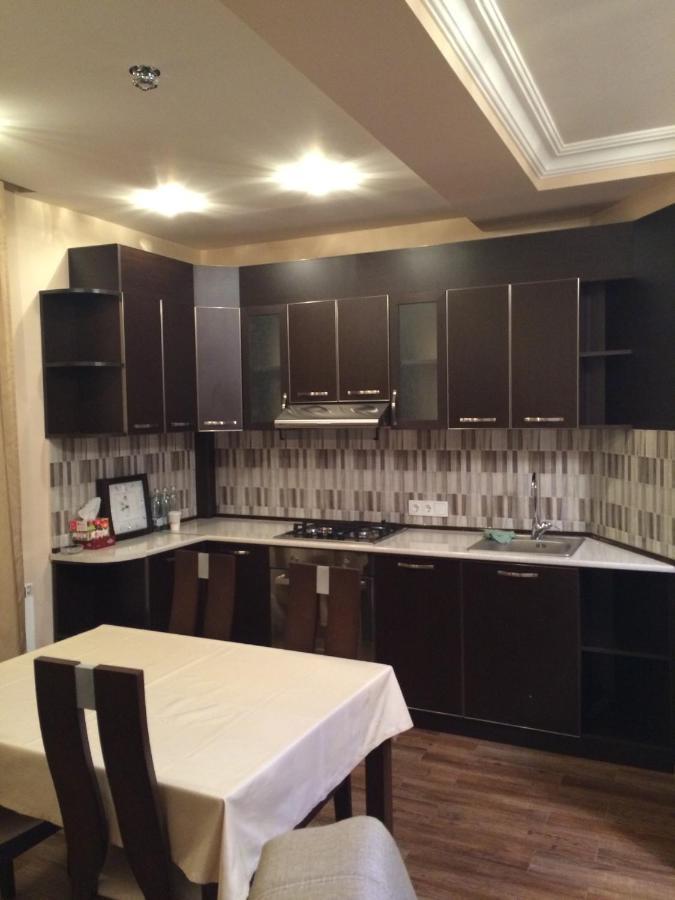 Yeznik Koghbatsi - Amiryan Crossroads 2 Bedroom Comfortable Apartment With Balcony Ko333 Jereván Kültér fotó