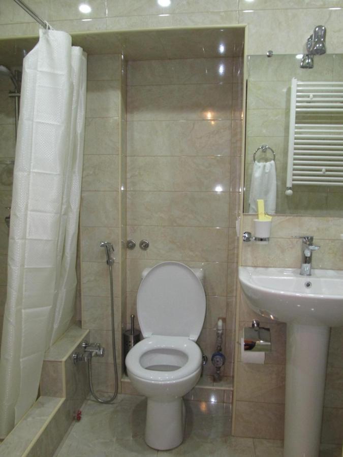 Yeznik Koghbatsi - Amiryan Crossroads 2 Bedroom Comfortable Apartment With Balcony Ko333 Jereván Kültér fotó